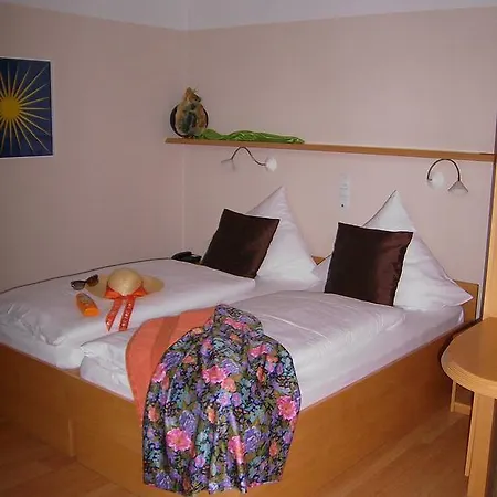 Hotel Land Und Meer 3*